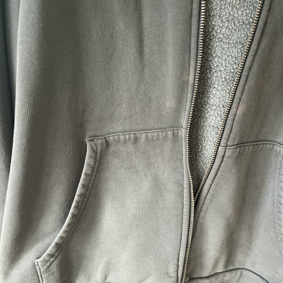 TNA super fleece zip up - Picture 4 of 4